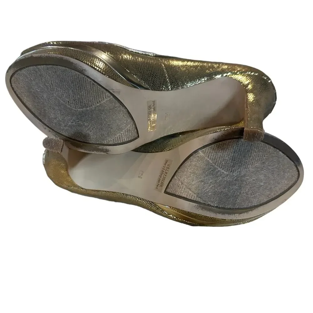 Marc fisher metallic textured gold 4.5” stiletto heel shoes 1”‎ platform size 6